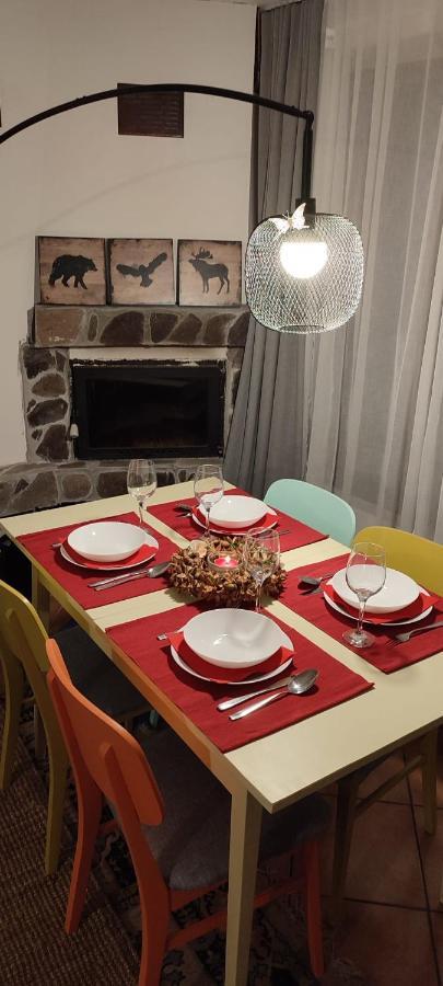 Cottage In Traditional Village Bradulet, Arges County エクステリア 写真