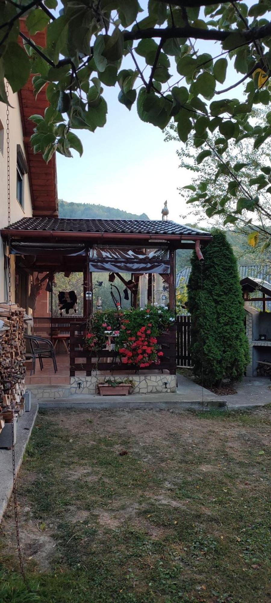 Cottage In Traditional Village Bradulet, Arges County エクステリア 写真